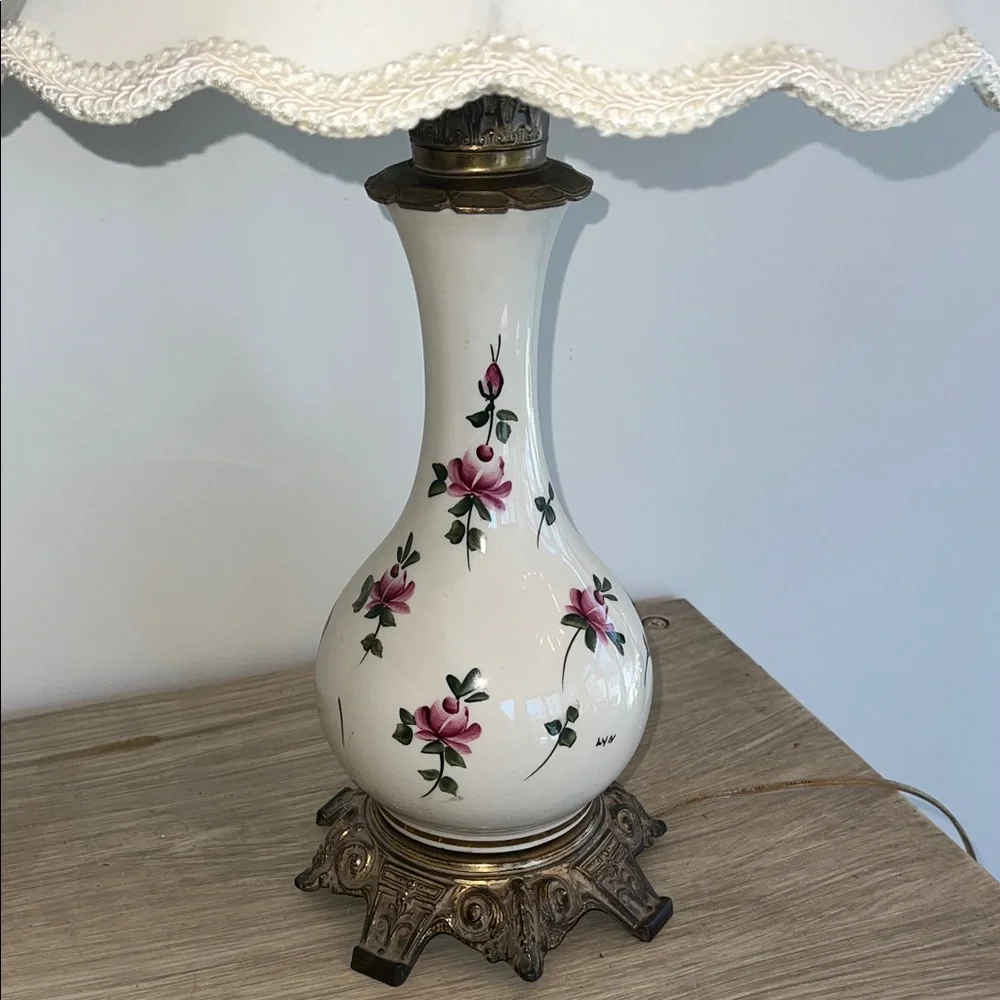 Mid Century Milk Glass Lamp. Floral Rose Design. Scalloped shade included